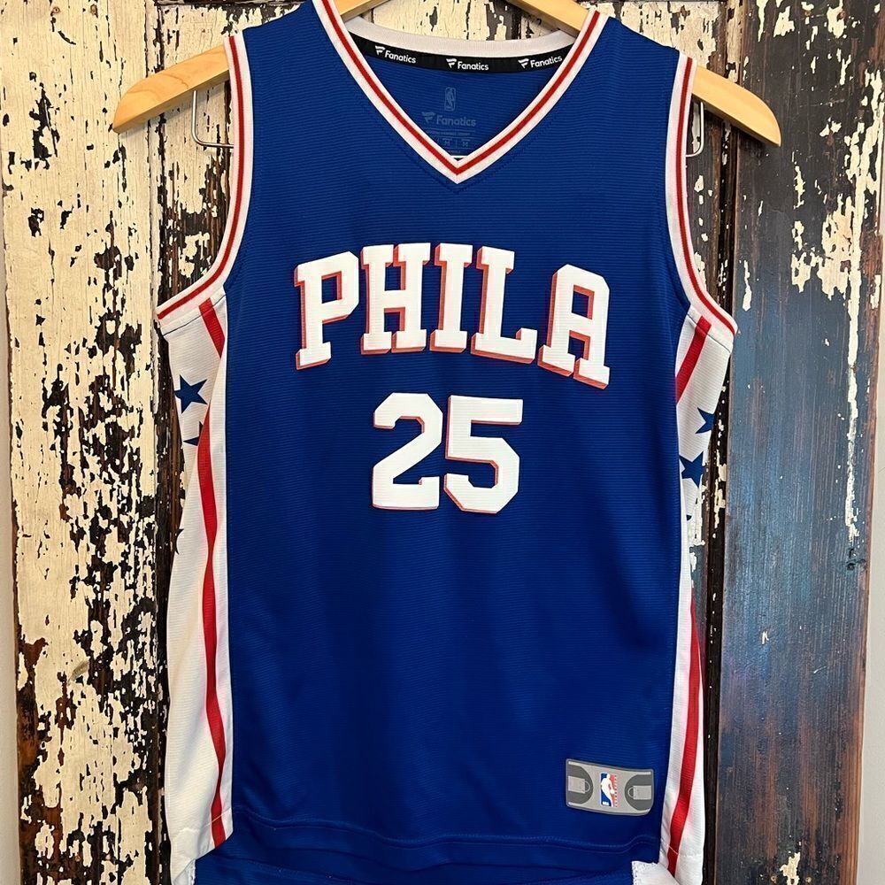 Fanatics Ben Simmons Philadelphia 76ers Fanatics Youth NBA Jersey. Size Medium.